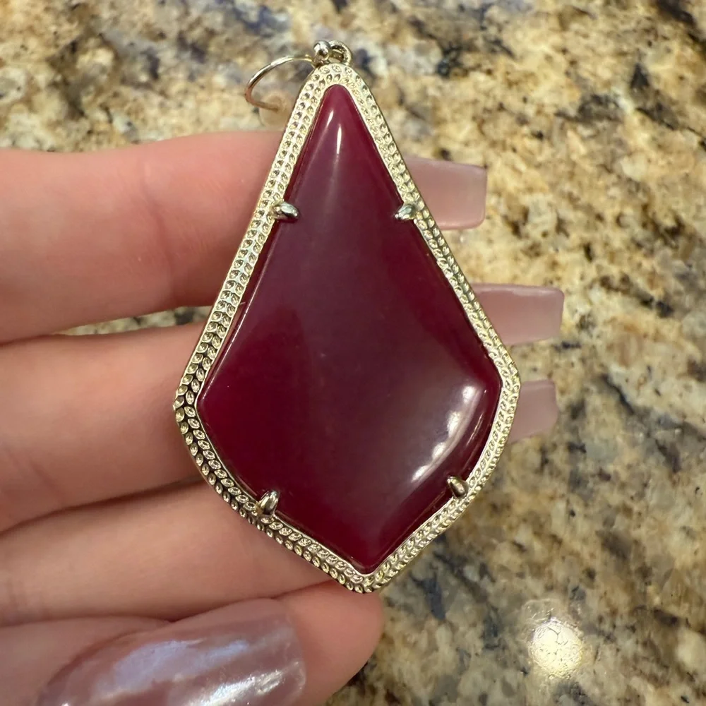 Kendra Scott Alex Gold/Maroon Drop Earrings